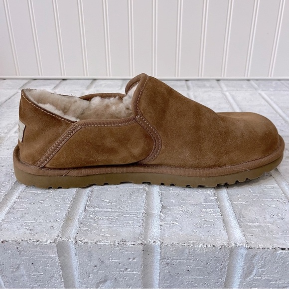UGG Men's Kenton Suede Slippers in Chestnut - Picture 7 of 14